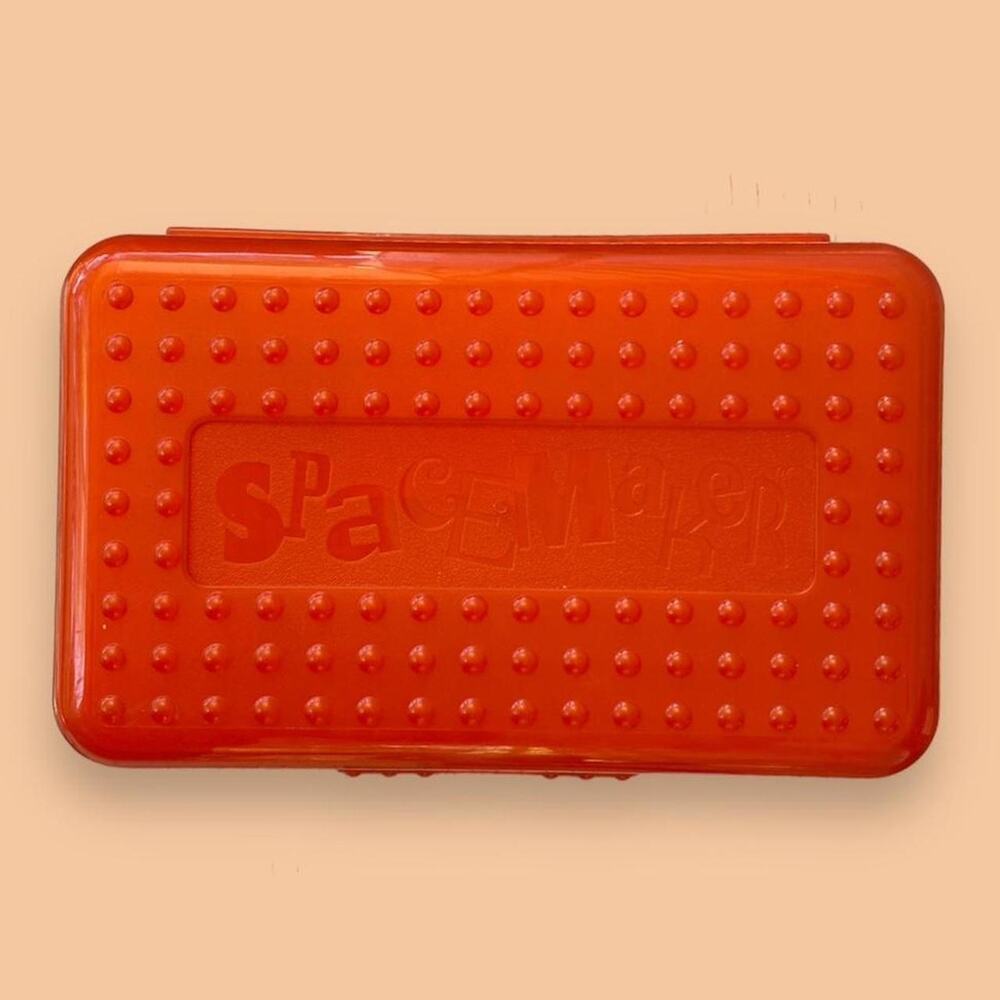 Vintage red spacemaker box 1990s